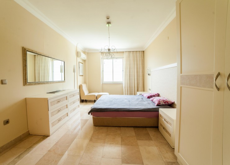 Квартира 2+1 с панорамным видом в комплексе Gold City в Каргыджаке
