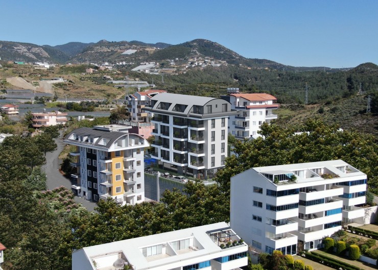 Квартиры с видом на море и на горы в современном комплексе в районе Конаклы